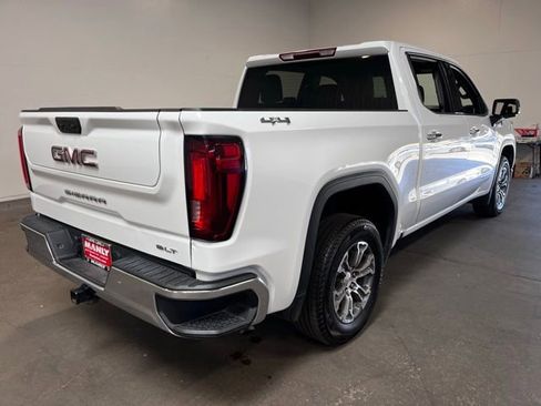 Used 2025 GMC Sierra 1500 SLT AWD/4WD image 2