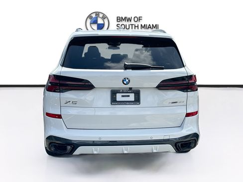 New 2026 BMW X5 xDrive50e w/ M Sport Package AWD/4WD image 5