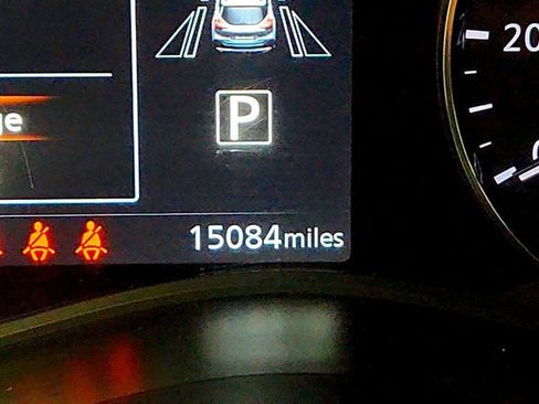 Used 2024 Nissan Kicks SR w/ SR Premium Package FWD image 15