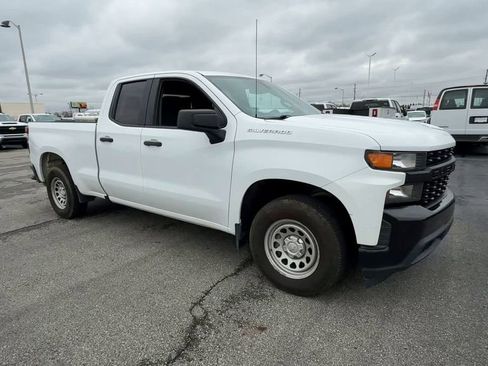 Used 2019 Chevrolet Silverado 1500 W/T w/ WT Convenience Package image 2