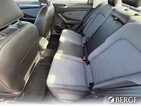 New 2026 Volkswagen Jetta SE FWD image 13