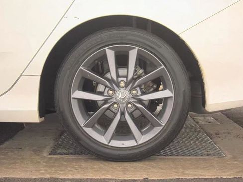 Used 2020 Honda Civic EX-L image 9