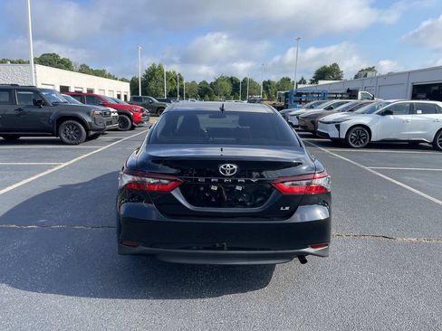 Used 2023 Toyota Camry LE FWD image 6