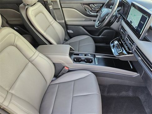 New 2026 Lincoln Corsair Premiere image 13