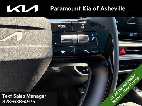 New 2026 Kia Sorento S w/ S Panoramic Sunroof Package FWD image 12