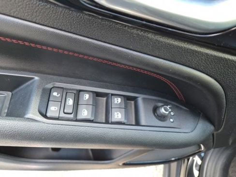 Used 2022 Jeep Compass Trailhawk AWD/4WD image 18