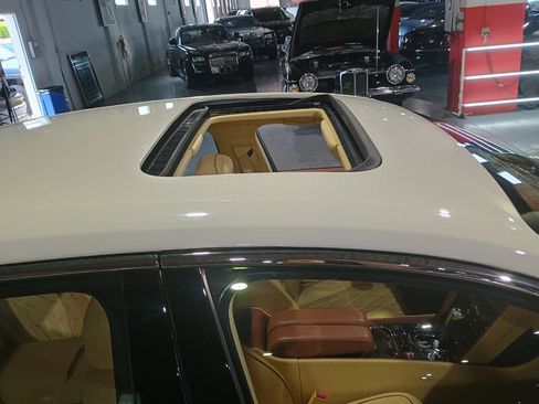 Used 2016 Bentley Flying Spur W12 AWD/4WD image 34