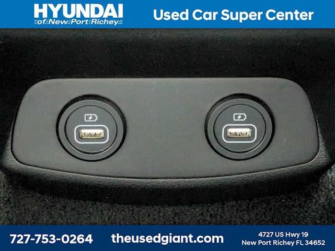Used 2023 Hyundai Santa Fe SEL FWD image 17