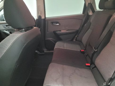 Used 2023 Nissan Rogue SV AWD/4WD image 18