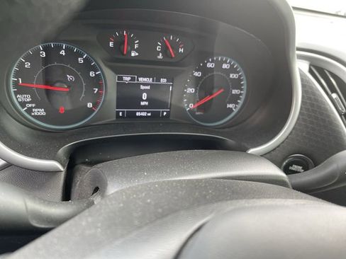 Used 2023 Chevrolet Malibu LT image 2