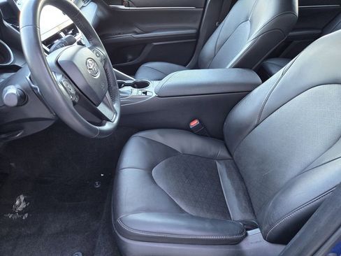 Used 2024 Toyota Camry XSE FWD image 8