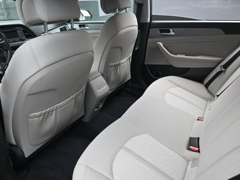 Used 2016 Hyundai Sonata SE image 27