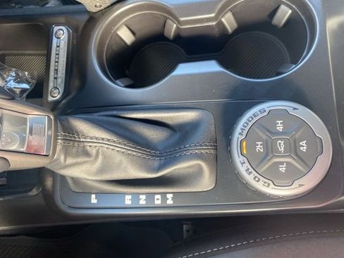 New 2025 Ford Bronco Badlands w/ Sasquatch Package image 31