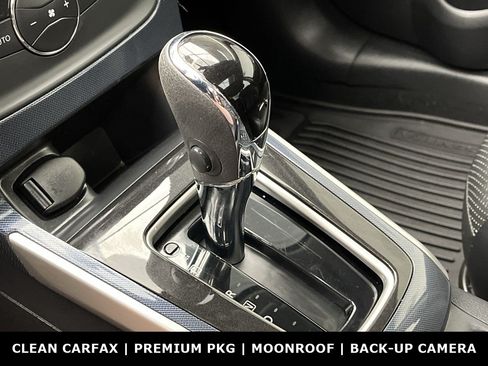 Used 2019 Nissan Sentra SR w/ Premium Package (SR) FWD image 23