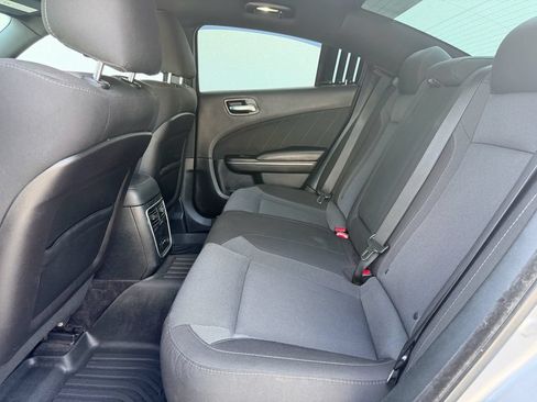 Used 2017 Dodge Charger SXT w/ Driver Confidence Group AWD/4WD image 13