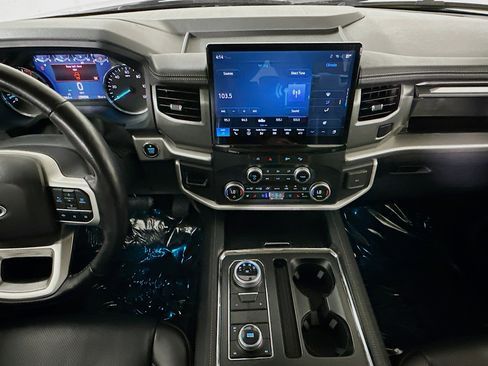 Used 2024 Ford Expedition Max XLT image 27