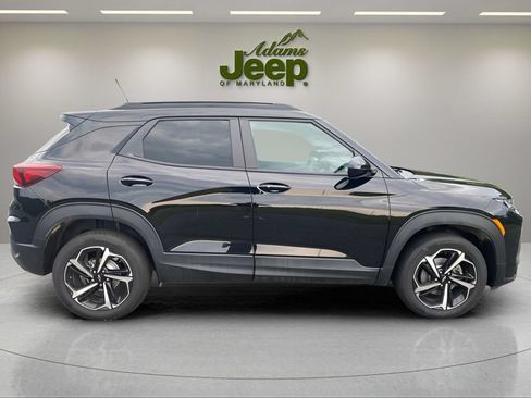 Used 2023 Chevrolet TrailBlazer RS w/ Convenience Package AWD/4WD image 9