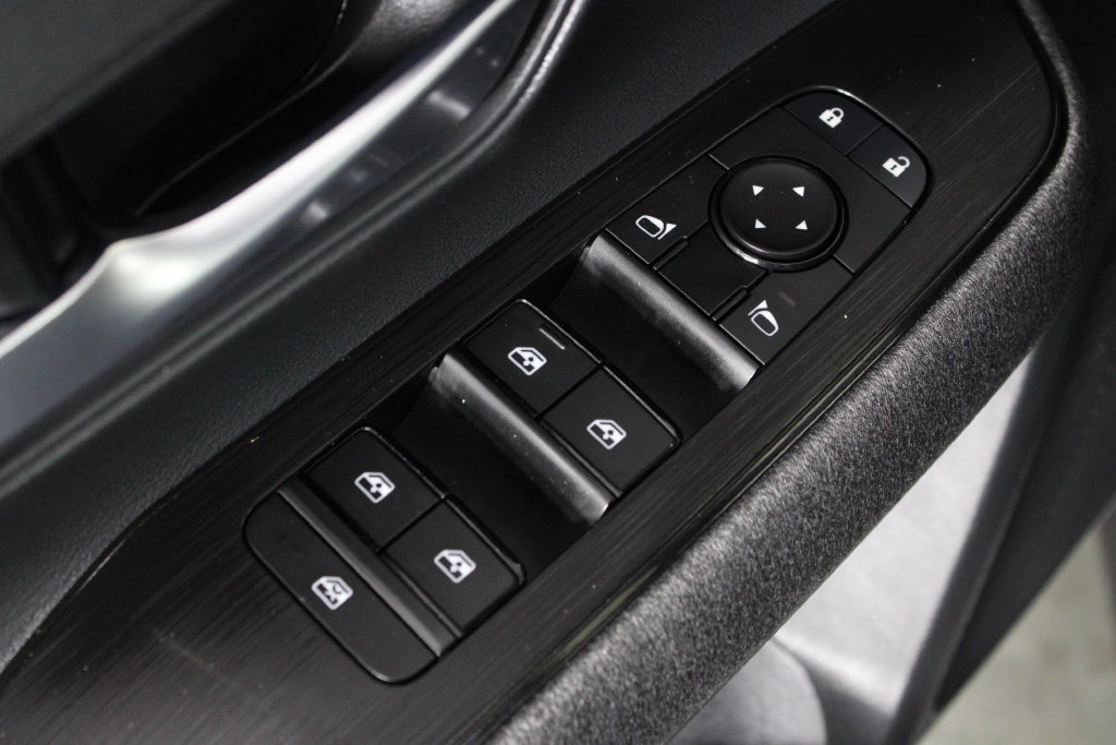 Certified 2026 Nissan Kicks SV FWD image 23