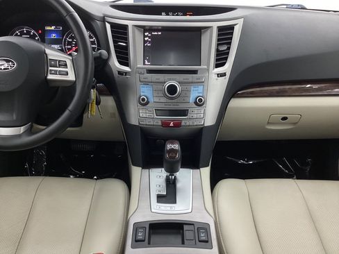 Used 2013 Subaru Legacy 3.6R Limited image 28