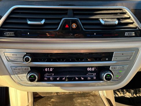 Used 2016 BMW 740i image 24