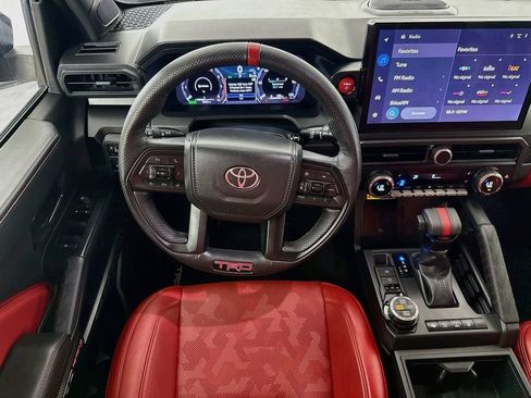 Certified 2025 Toyota Tacoma TRD Pro AWD/4WD image 25