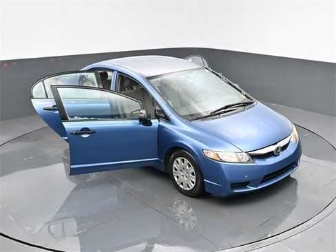Used 2010 Honda Civic DX-VP image 24