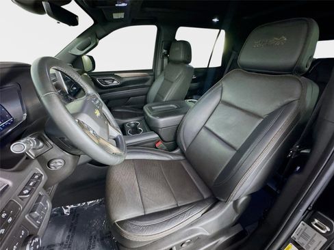 Used 2023 Chevrolet Tahoe High Country AWD/4WD image 12