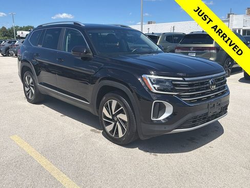 Used 2024 Volkswagen Atlas SEL AWD/4WD image 1