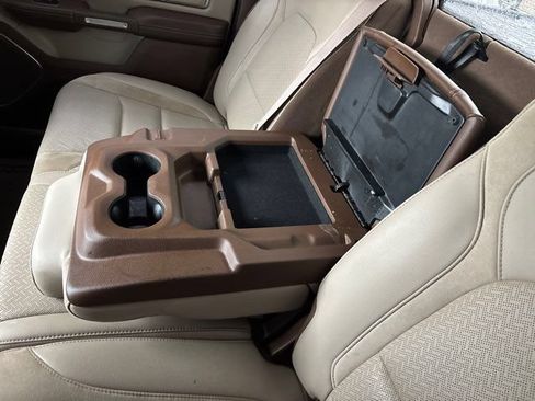 Used 2019 RAM 1500 Laramie AWD/4WD image 23