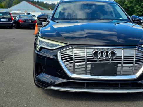 Used 2019 Audi e-tron Premium Plus AWD/4WD image 2