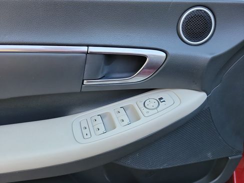 Used 2023 Hyundai Sonata SEL image 15