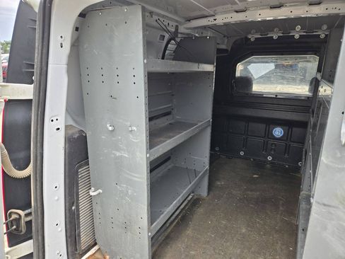 Used 2017 Ford Transit Connect XL FWD image 9