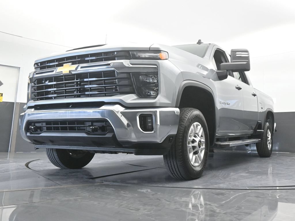 Used 2025 Chevrolet Silverado 2500 LT w/ Convenience Package AWD/4WD image 49