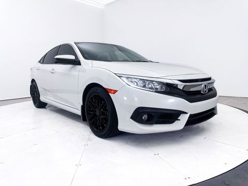 Used 2018 Honda Civic EX-T image 10