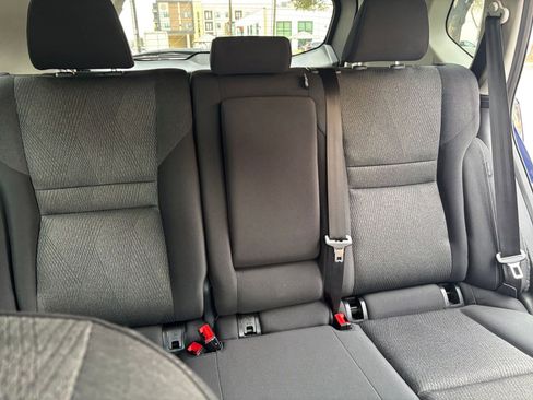 Used 2025 Nissan Rogue SV image 32