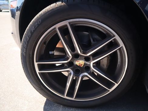 Used 2021 Porsche Macan S AWD/4WD image 15
