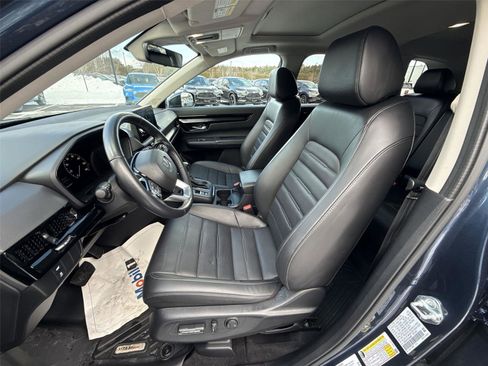 Used 2025 Honda CR-V EX-L image 13