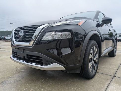 Used 2023 Nissan Rogue SV FWD image 8