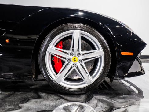 Used 2014 Ferrari F12 Berlinetta Coupe 2D image 10