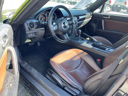 Used 2013 MAZDA MX-5 Miata Grand Touring w/ Premium Pkg RWD image 5