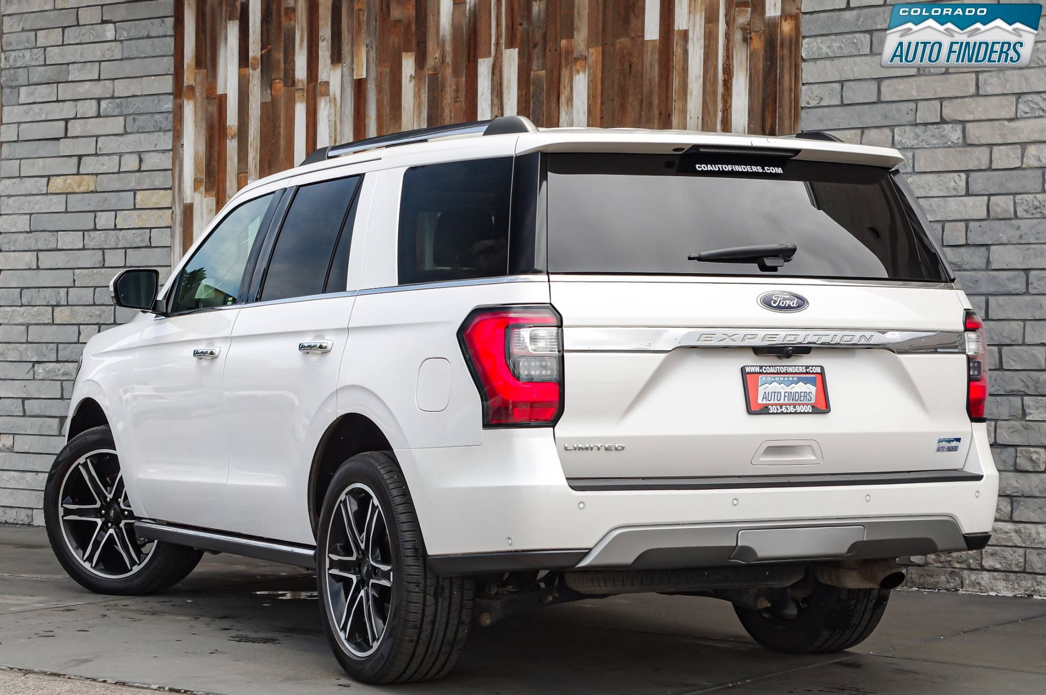 Used 2019 Ford Expedition Limited w/ Special Edition Package AWD/4WD image 4