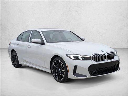 Used 2026 BMW 330i xDrive Sedan w/ M Sport Package image 7