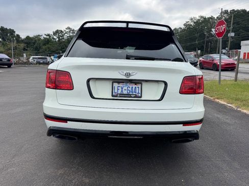 Used 2018 Bentley Bentayga Mulliner image 4