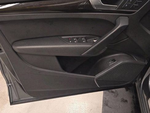 Used 2018 Audi Q5 2.0T Premium Plus w/ Premium Plus Package image 10