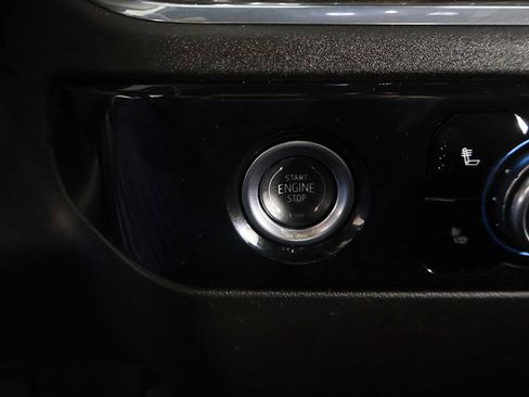 Used 2024 GMC Sierra 1500 Elevation image 39