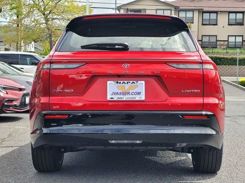 New 2026 Toyota Crown Signia image 6