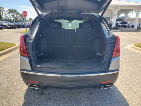 New 2025 Cadillac XT5 Luxury w/ LPO, Blue Accent Package image 5