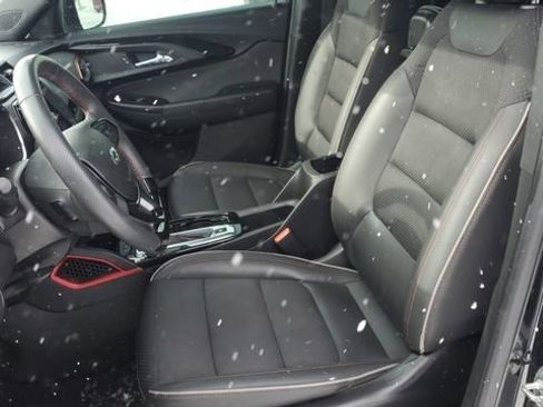 Used 2021 Chevrolet TrailBlazer RS w/ Convenience Package image 19