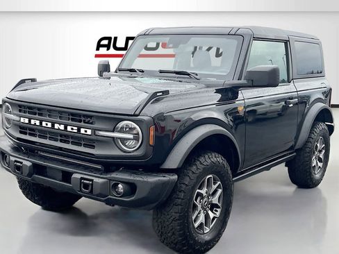 Used 2024 Ford Bronco Badlands AWD/4WD image 3