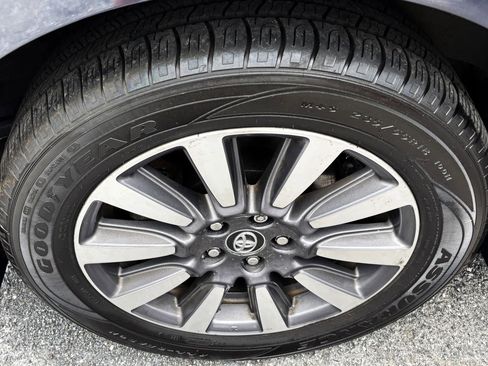 Used 2018 Toyota Sienna LE AWD/4WD image 7